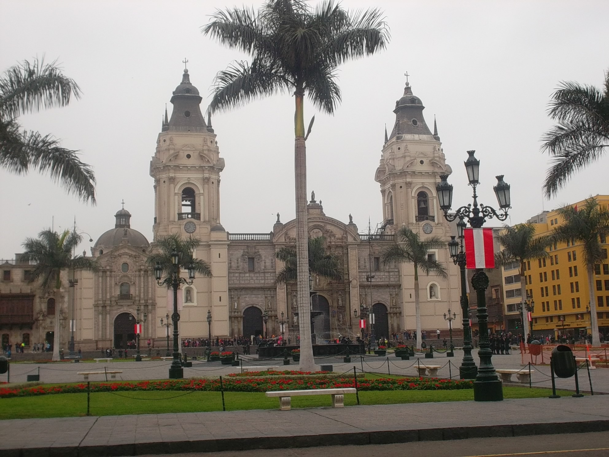 lima kathedrale peru plaza de armas