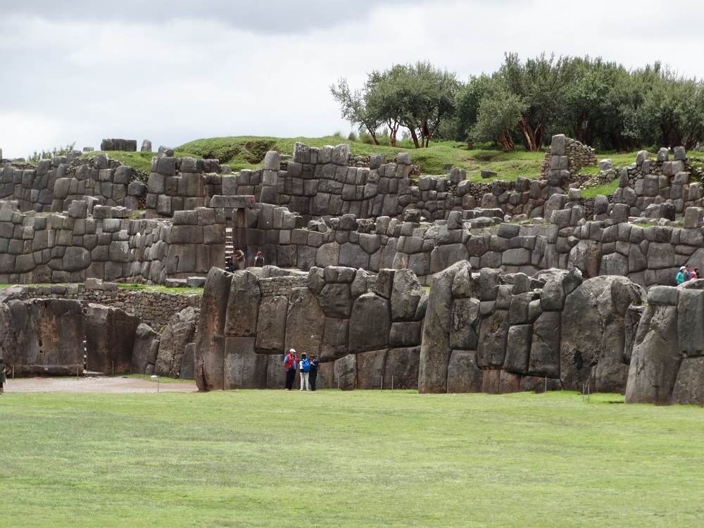 Saqsaywaman cusco mauern