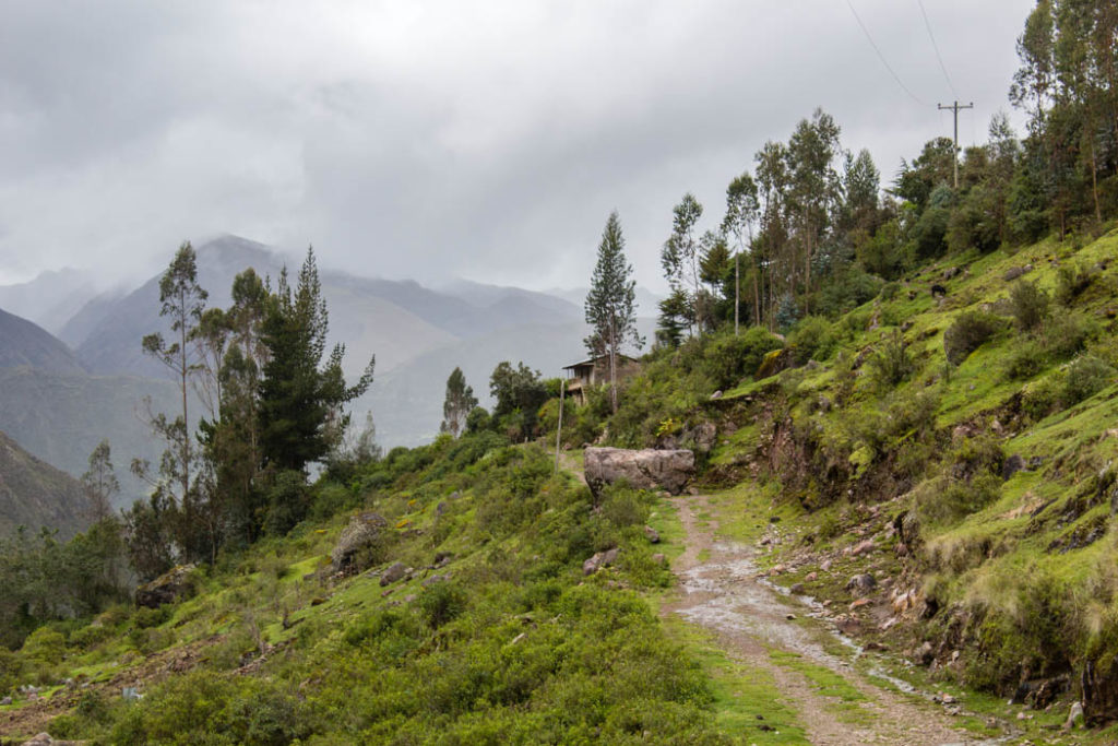 trekking in peru wanderungen in peru lares trek